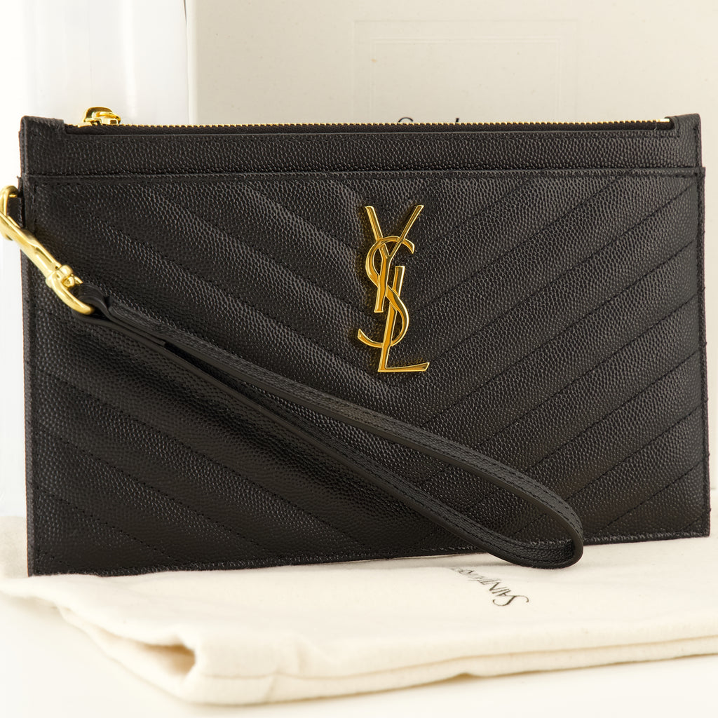 Pochettes Cassandre Leather Clutch in Black Saint Laurent Noir Femme