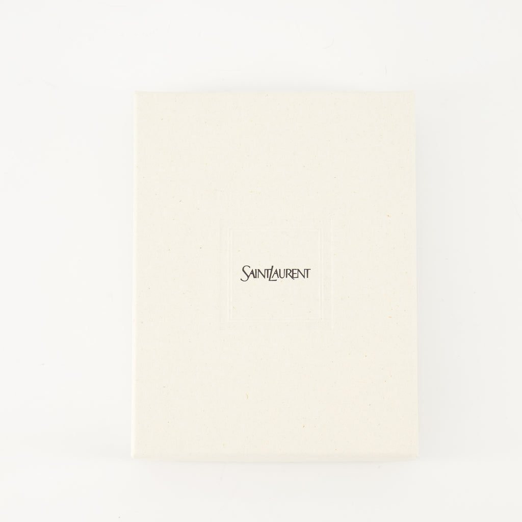 Image de l'article Porte-cartes Cassandre de la marque Saint Laurent pour Femme - Saison Automne-Hiver 2025 - Vue détaillée_3