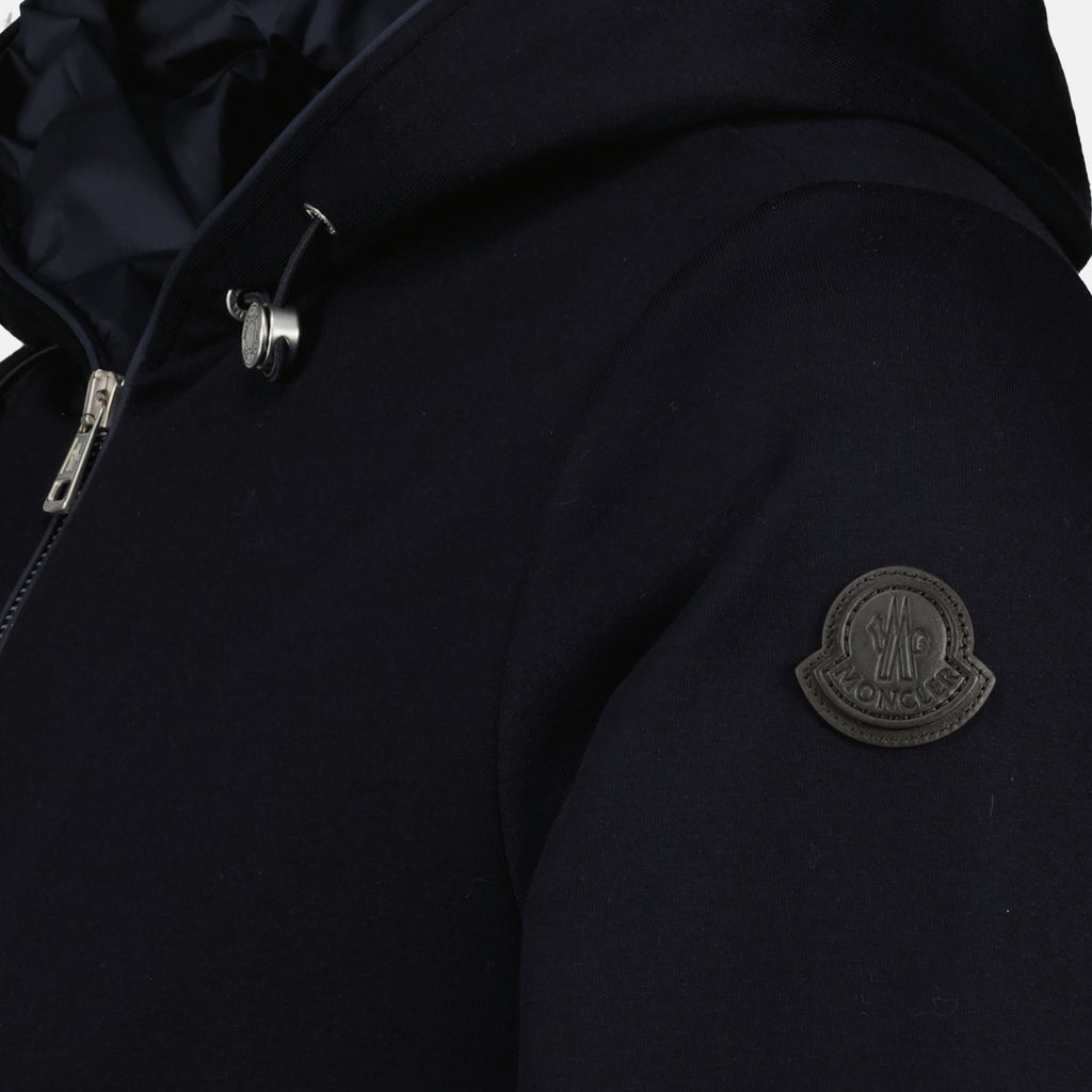 Image de l'article Veste zippée bleu marine de la marque Moncler pour Homme - Saison Printemps-Été 2026 - Vue détaillée_1