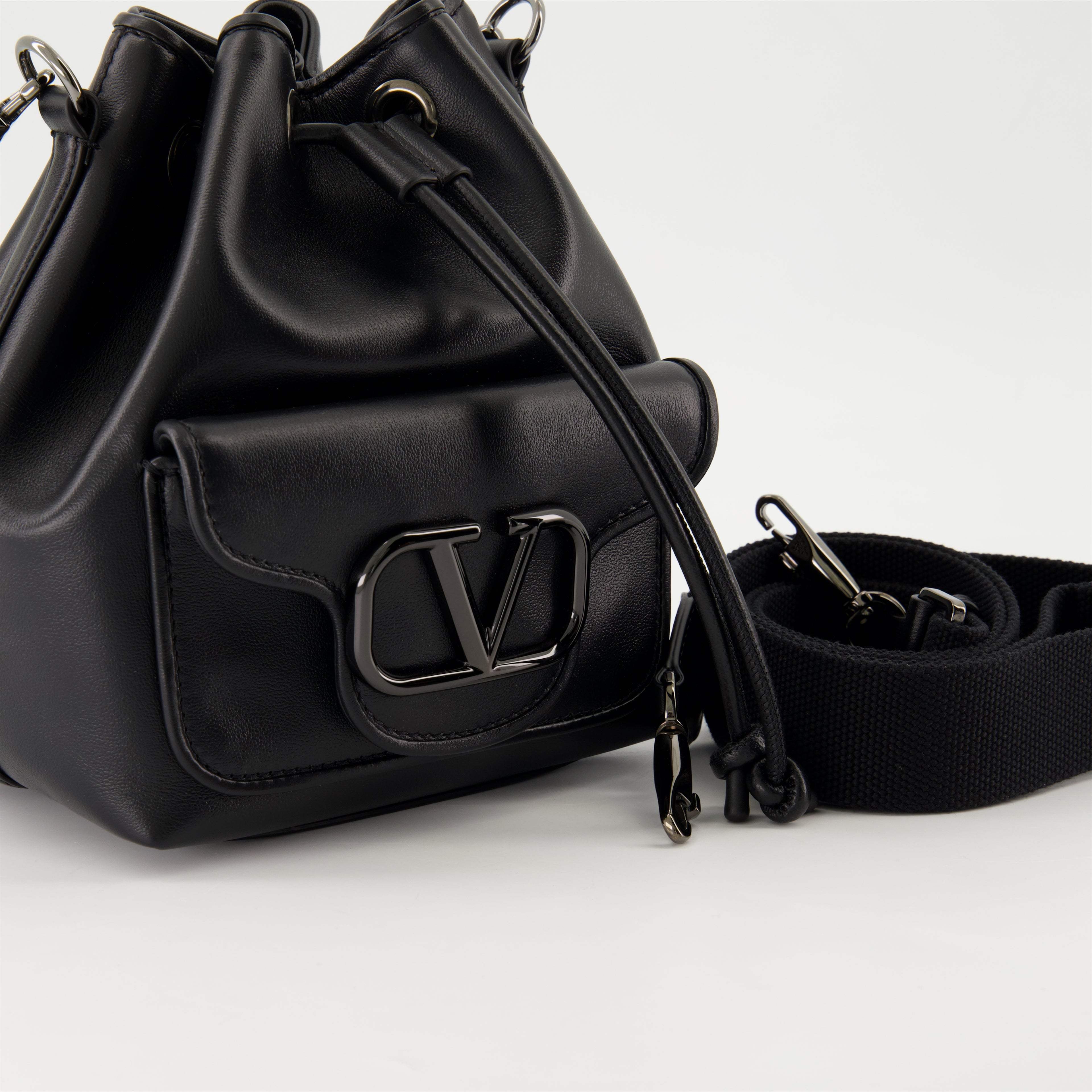 Borse secchiello Sac seau VLogo Valentino Garavani Nero Femme
