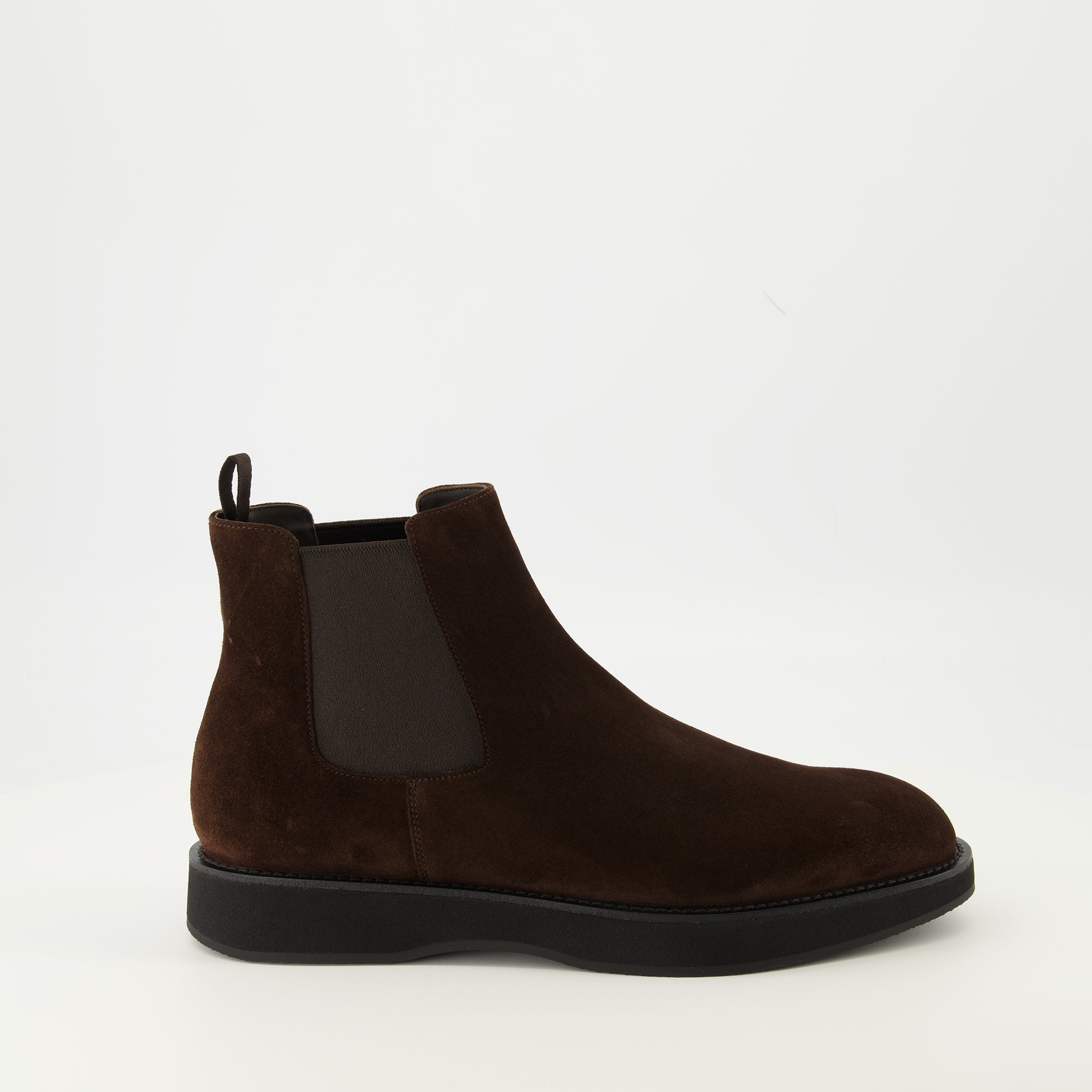 Image of the Prada men's calf suede ankle boots - Fall-Winter 2025 season - Right side view