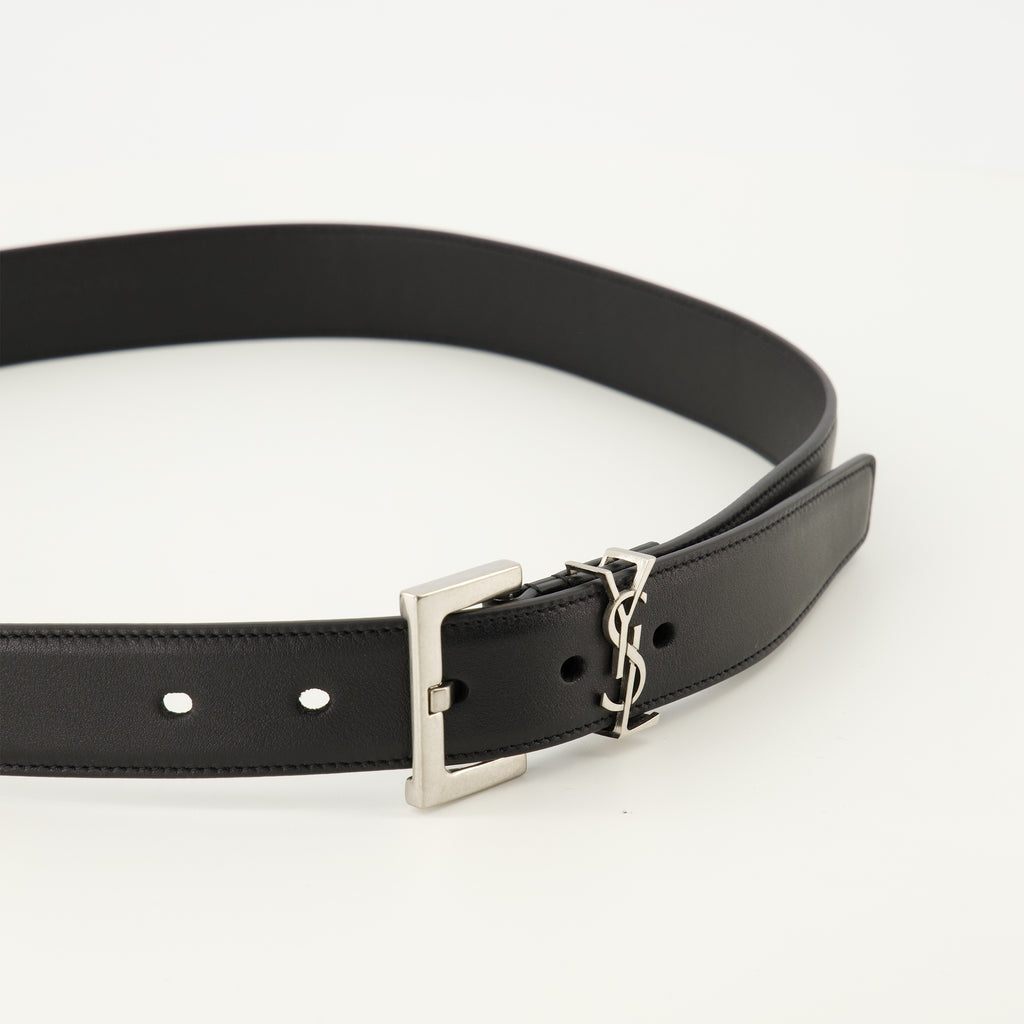 Image de l'article Ceinture Cassandre en cuir noir de la marque Saint Laurent pour Unisex - Saison Printemps-Été 2026 - Vue détaillée_3