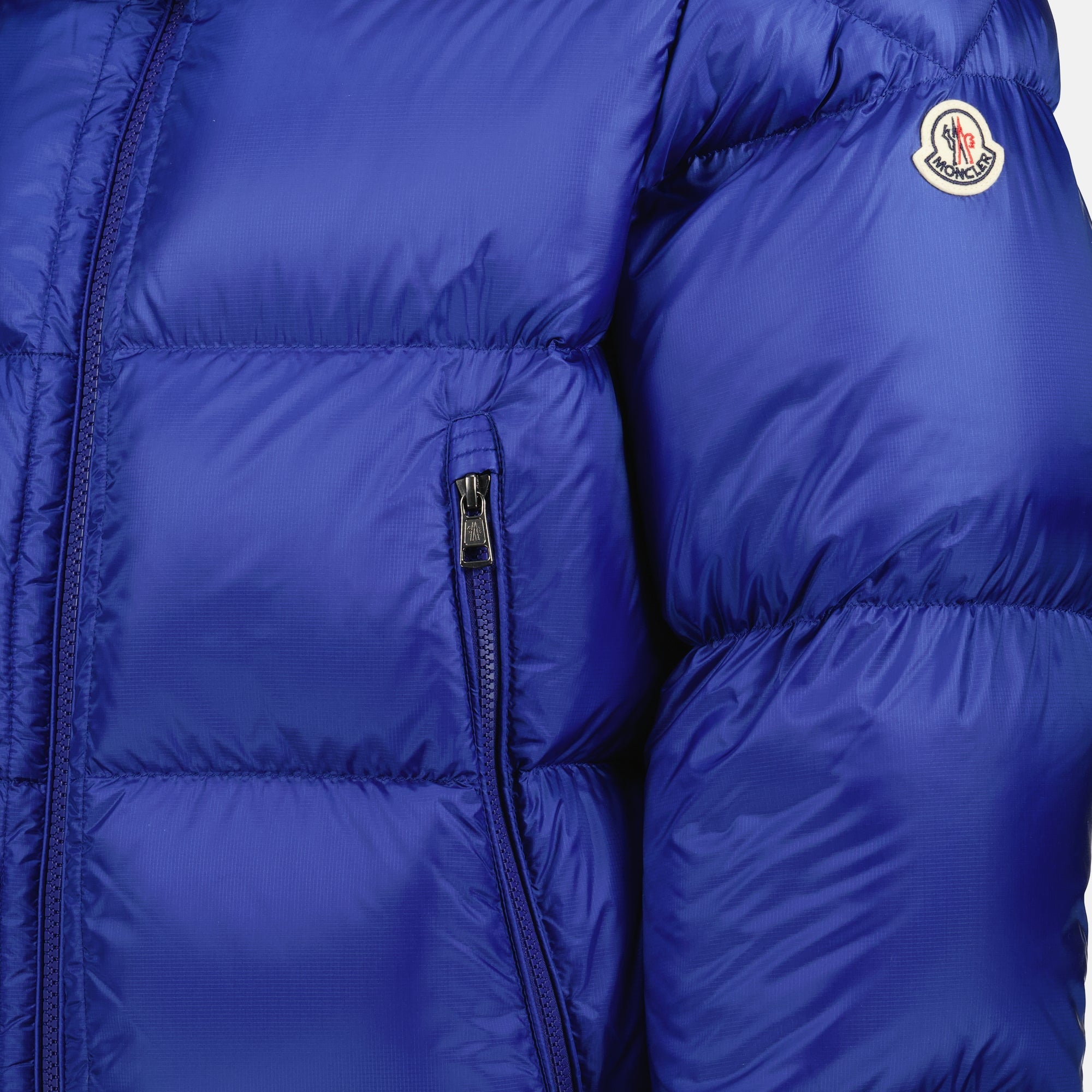 Image de l'article Doudoune Rivau bleu de la marque Moncler pour Homme - Saison Automne-Hiver 2025 - Vue détaillée_2