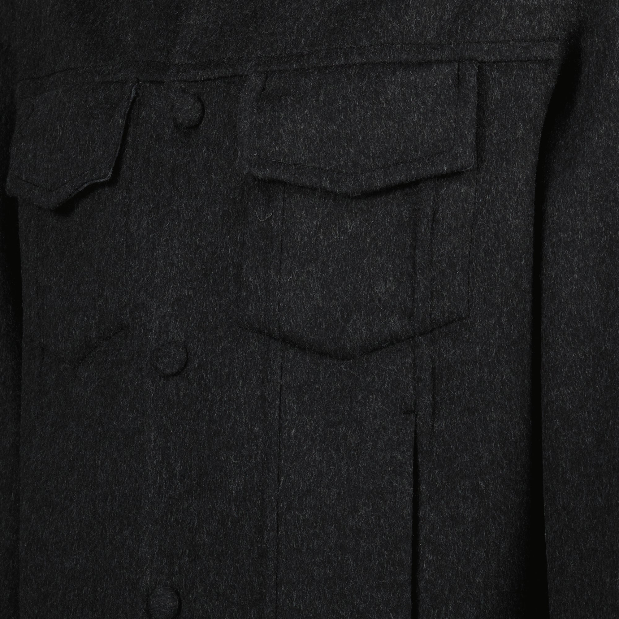 Image of the Ami PARIS Trucker Jacket for Unisex - Fall-Winter 2025 - Detailed View_3