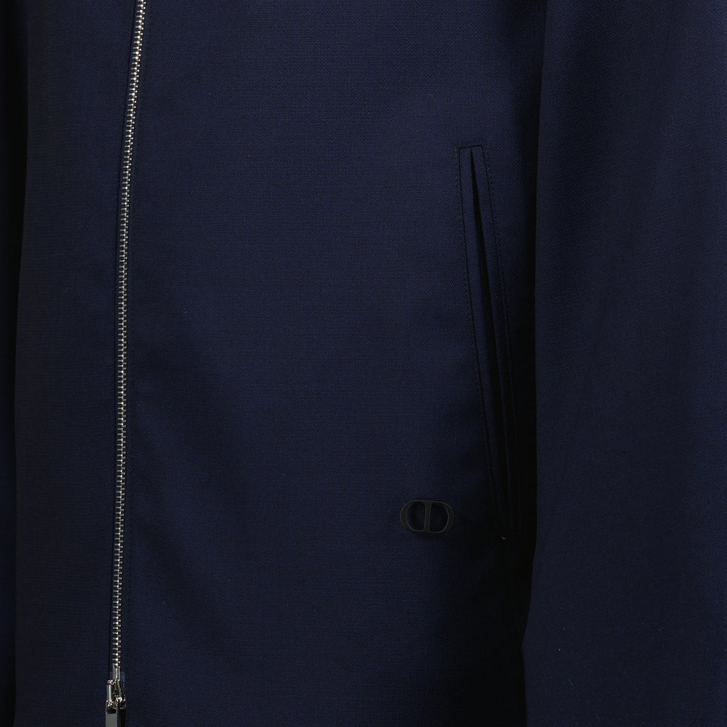 Bild des Herren-Navy-Zip-Jackets von Dior - Frühjahr/Sommer 2026 - Detailansicht_1