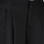 Image de l'article Bermuda noir en laine de la marque Ami PARIS pour Femme - Saison Printemps-Été 2026 - Vue détaillée_1