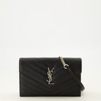Sacs à main et épaule Portafoglio Cassandre con Catena in Pelle Grana Nera Saint Laurent Noir Femme