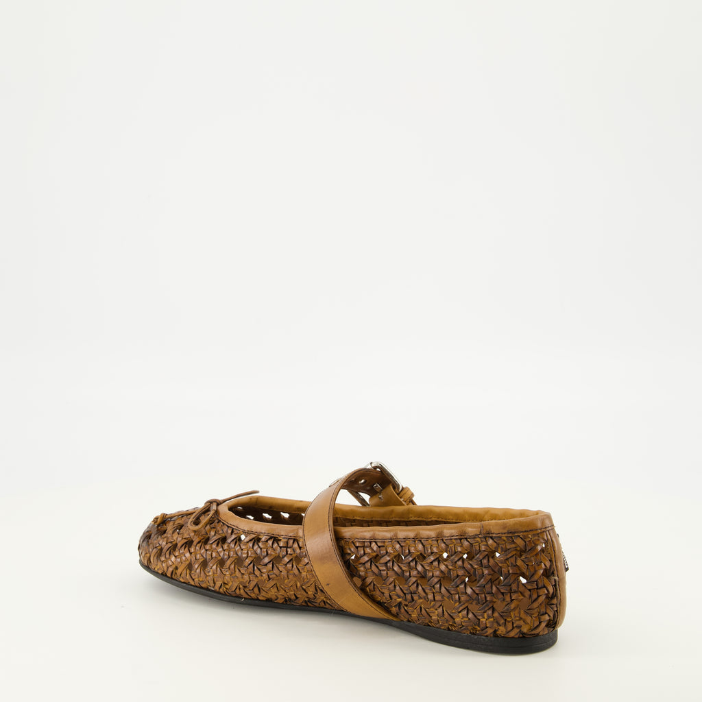 Chaussures plates Bailarinas de Cuero Cannage en Marrón Miu Miu Marron Femme