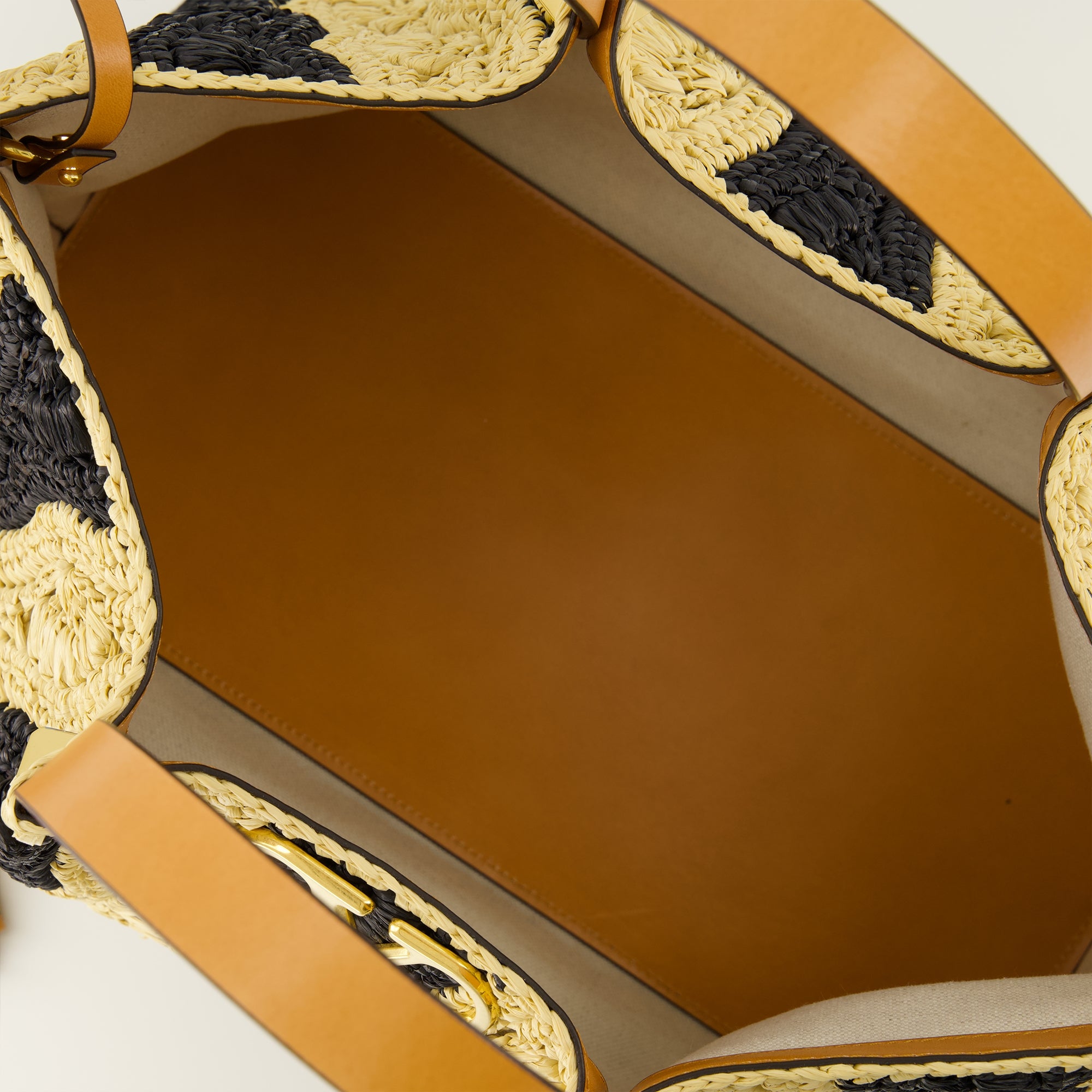 Image of the item Raffia and leather tote bag by Valentino Garavani for Women - Spring-Summer 2026 - Detailed View_3