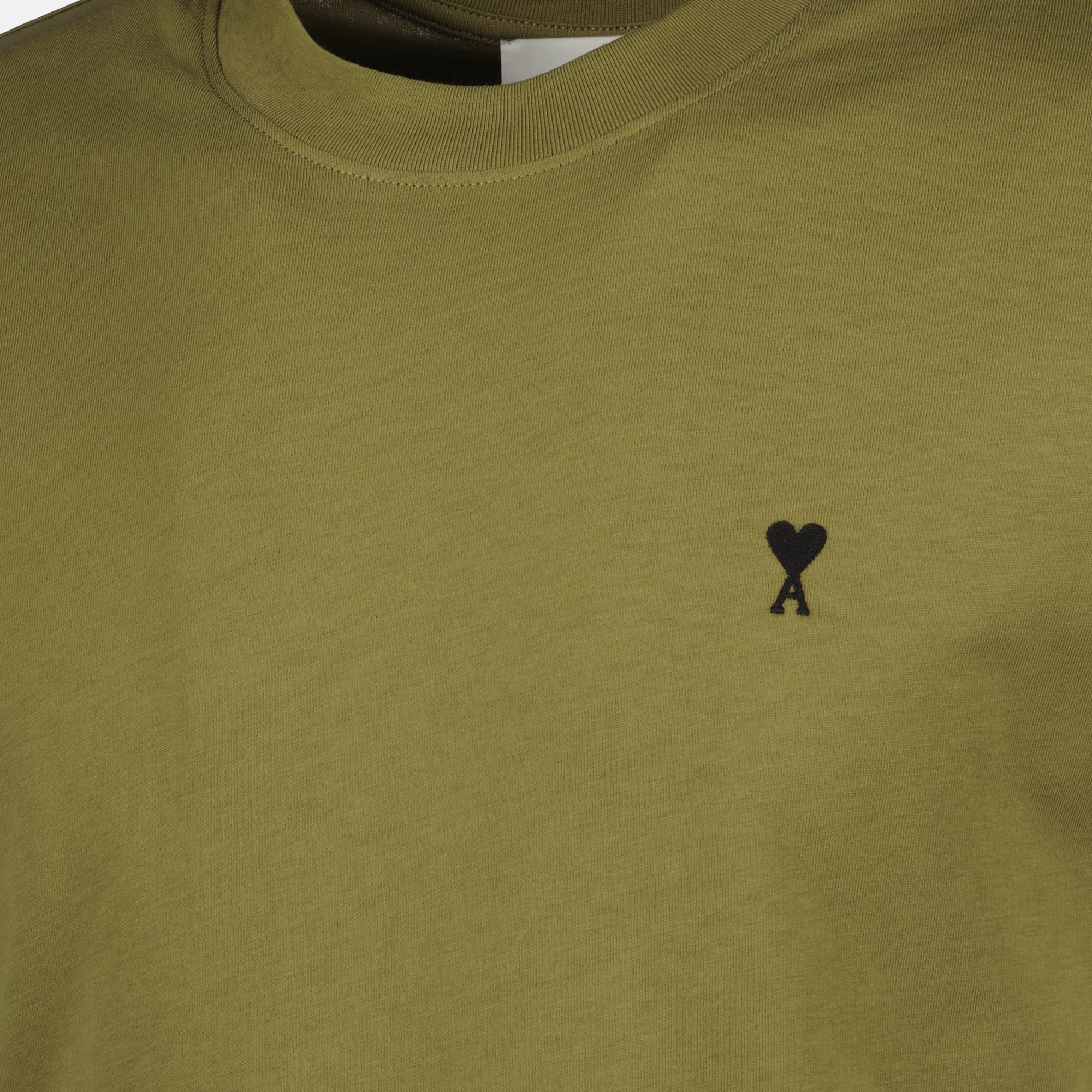 Image de l'article T-shirt Ami de coeur de la marque Ami PARIS pour Homme - Saison Automne-Hiver 2025 - Vue détaillée_6