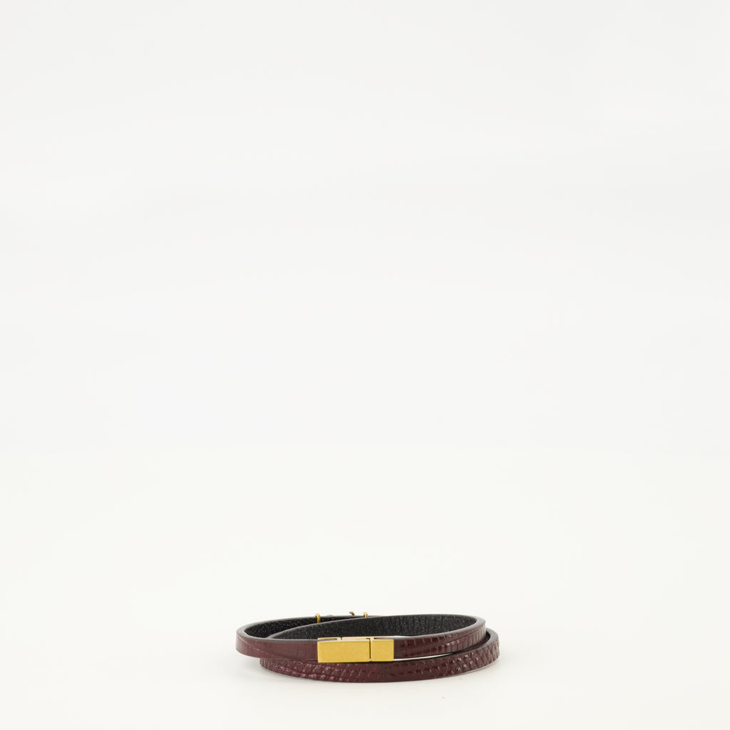 Image de l'article Bracelet double tour bordeaux effet croco de la marque Saint Laurent pour Femme - Saison Automne-Hiver 2025 - Vue de Dos