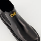 Imagem das Botas Beatle Femininas da marca Valentino Garavani - Outono-Inverno 2025 - Vista detalhada superior