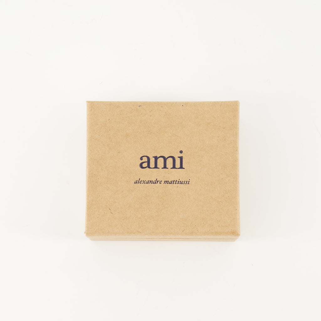 Ami PARIS ブランドの女性用 Ami de Coeur イヤリングの画像 - 秋冬 2025 シーズン - 詳細ビュー 3