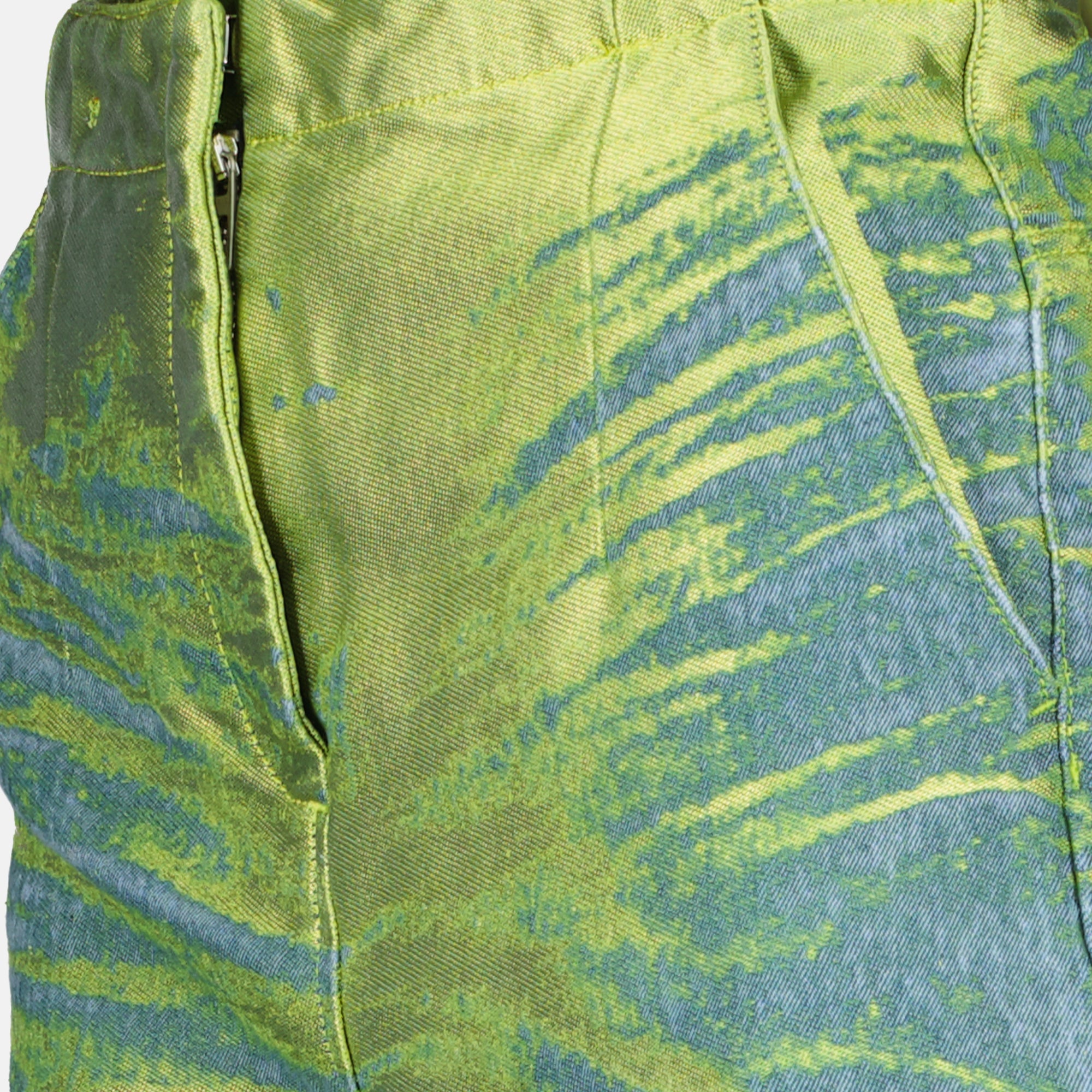 Image of the D-Drelian slim jeans in green by Diesel for Women - Spring-Summer 2026 - Detailed View 1