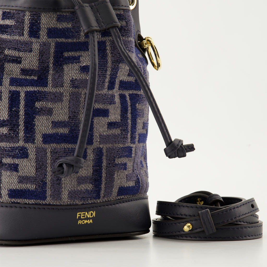 버킷백 Sac seau Mon trésor mini Fendi 진한 파란색 Femme
