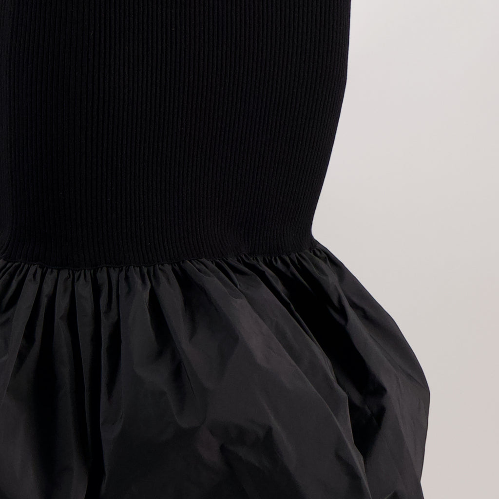Image de l'article Robe noir côtelé de la marque Patou pour Femme - Saison Printemps-Été 2026 - Vue détaillée_1