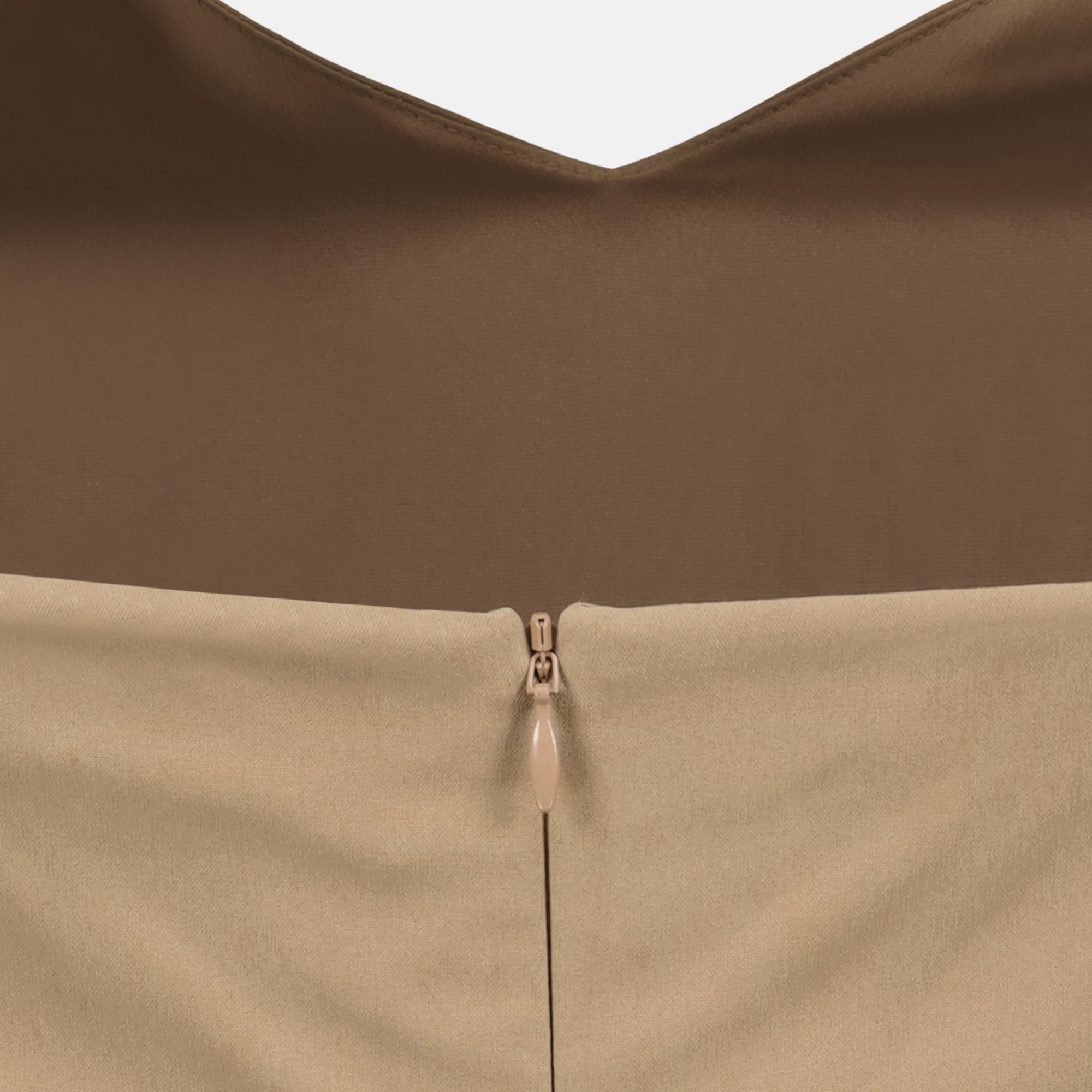 Image de l'article Top beige en soie de la marque Max Mara pour Femme - Saison Printemps-Été 2026 - Vue détaillée_2