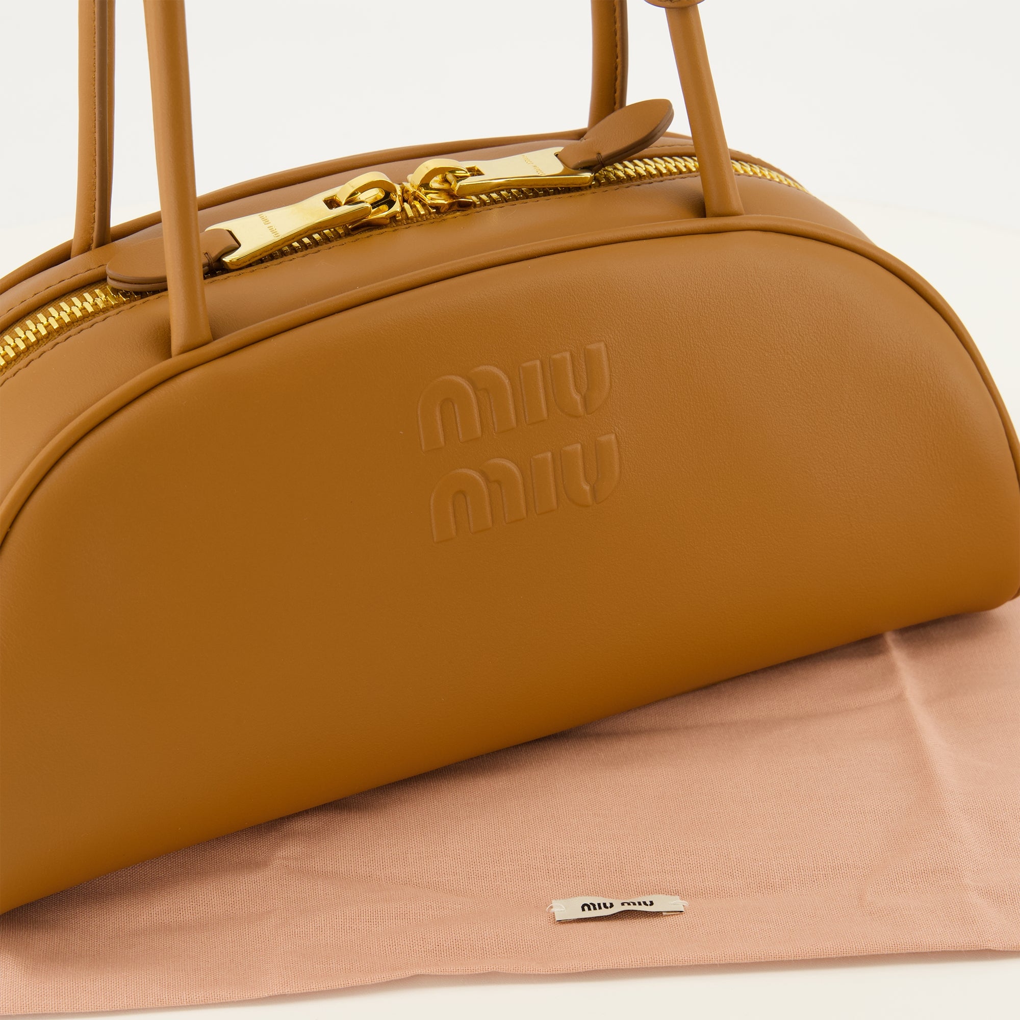 Sacs à main et épaule ブラウンレザーバッグ Miu Miu Marron Femme