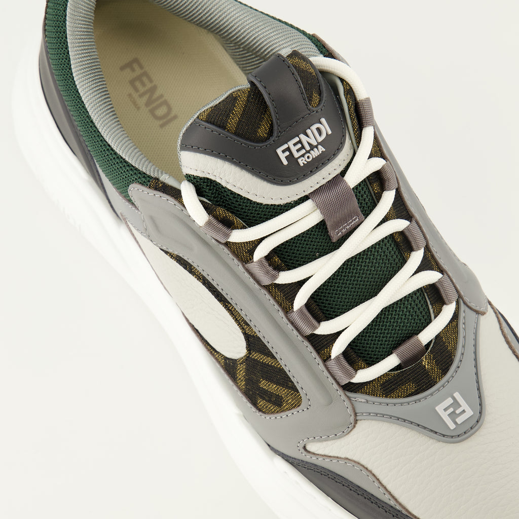 Image de l'article Baskets Fendi Force gris et vert de la marque Fendi pour Homme - Saison Automne-Hiver 2025 - Vue détaillée de haut