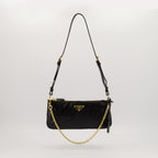 Sacs à main et épaule リ・エディション 2002 バッグ Prada Noir Femme