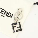 Immagine del portachiavi Squared FF nero e argento del marchio Fendi per uomo - Collezione Primavera-Estate 2026 - Vista Dettagliata 2
