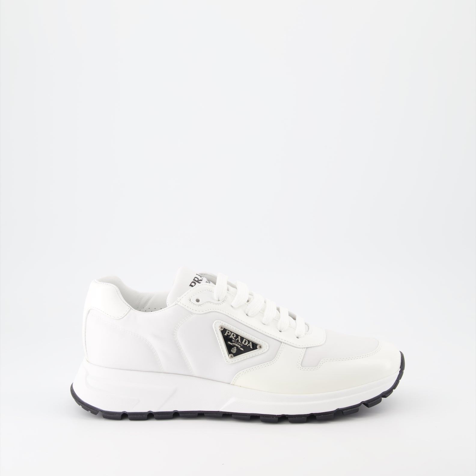 Baskets Baskets en nylon Prada Blanc Homme