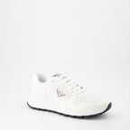 Baskets Baskets en nylon Prada Blanc Homme