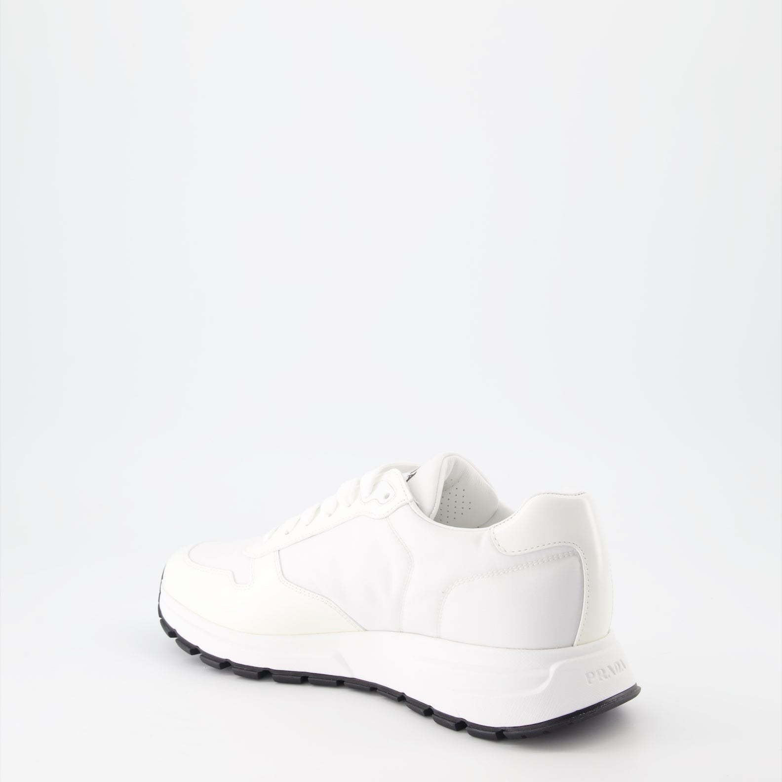 Baskets Baskets en nylon Prada Blanc Homme