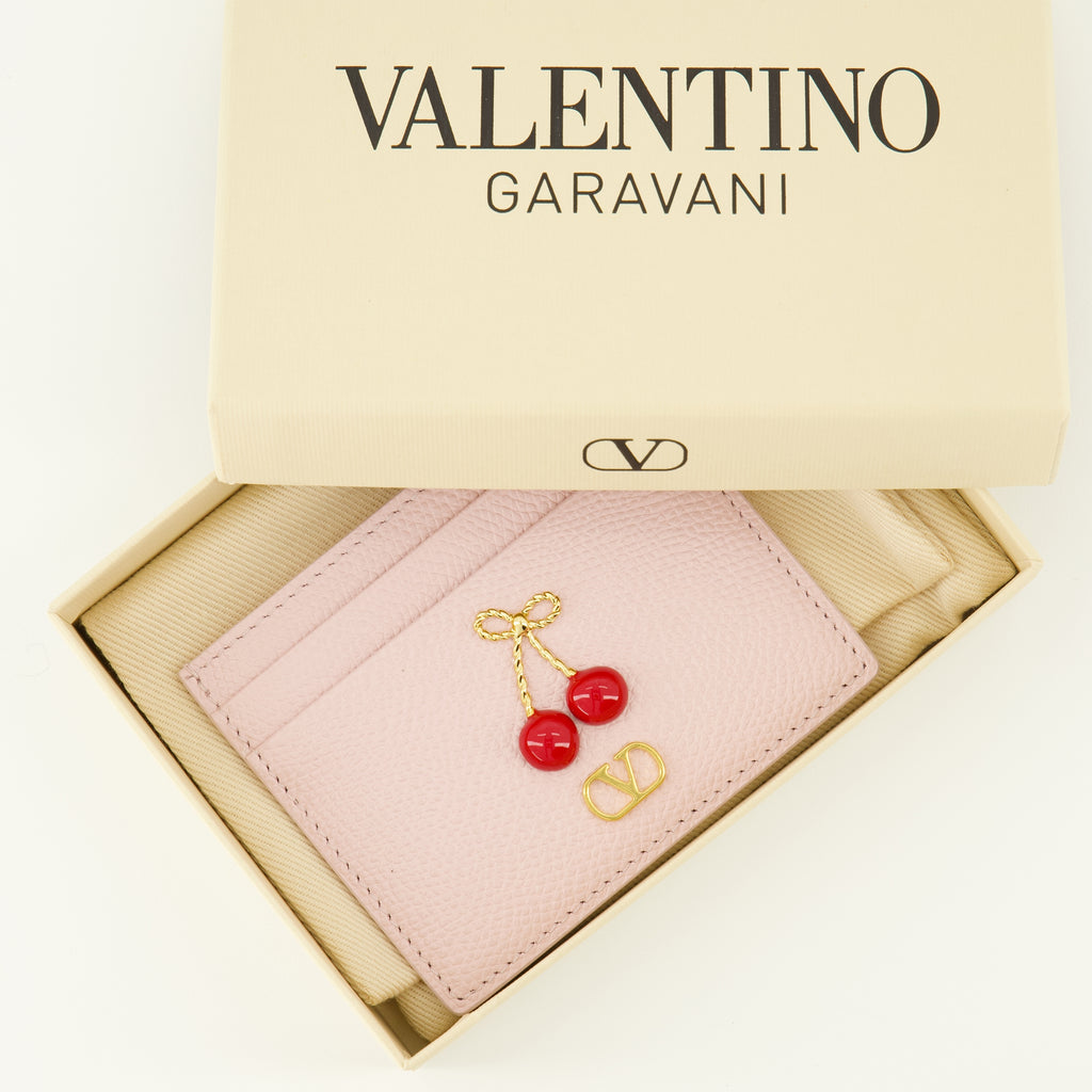 Image of the Cherryfic pink cardholder by Valentino Garavani for Women - Spring-Summer 2026 - Detailed View_3