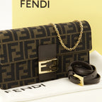 Petite maroquinerie FFブラウンチェーンウォレット Fendi Marron Femme