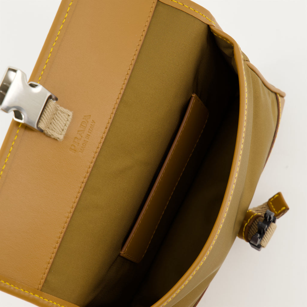 Crossbody bags Petite sacoche en Re-Nylon et cuir Prada Green Homme