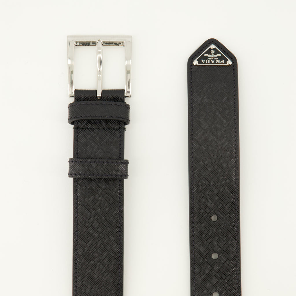 Imagem do Cinto de Couro Masculino da Prada - Temporada Outono-Inverno 2025 - Vista Detalhada 2