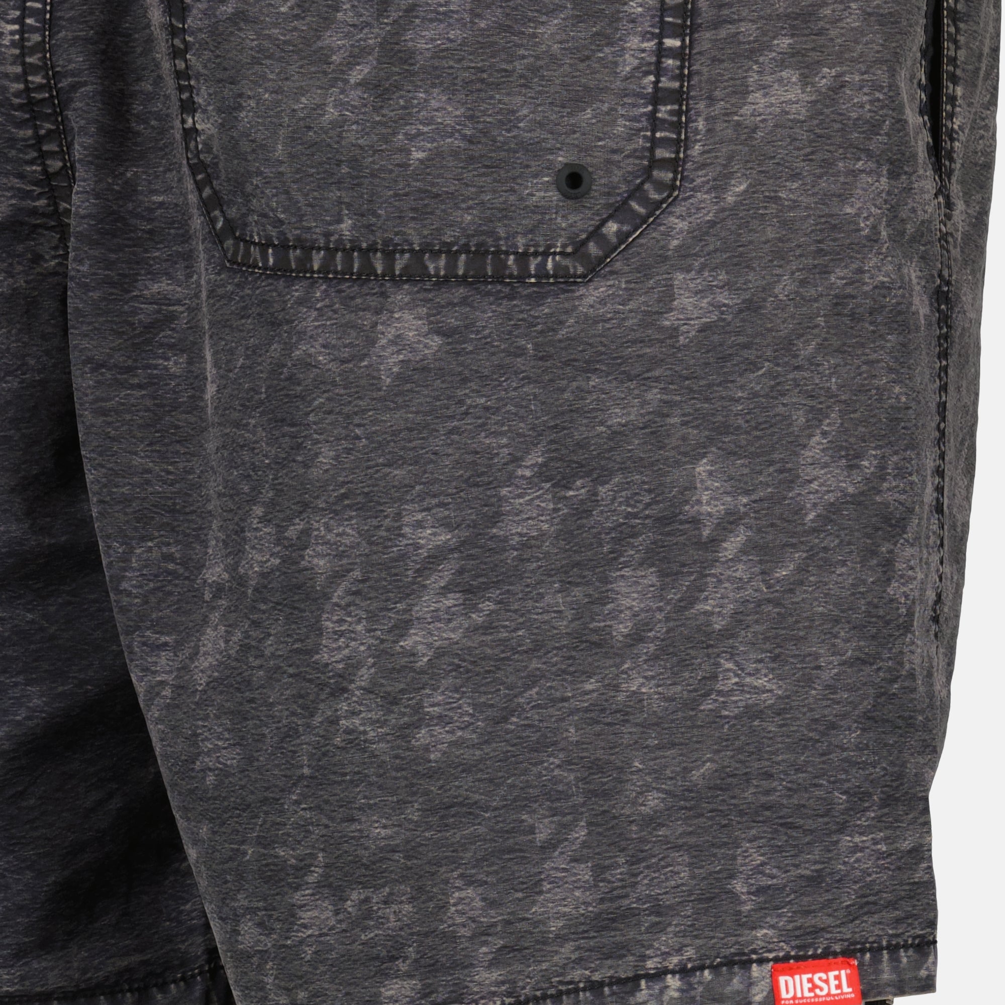 Image de l'article Short de bain Conor motif délavé de la marque Diesel pour Homme - Saison Printemps-Été 2026 - Vue détaillée_2