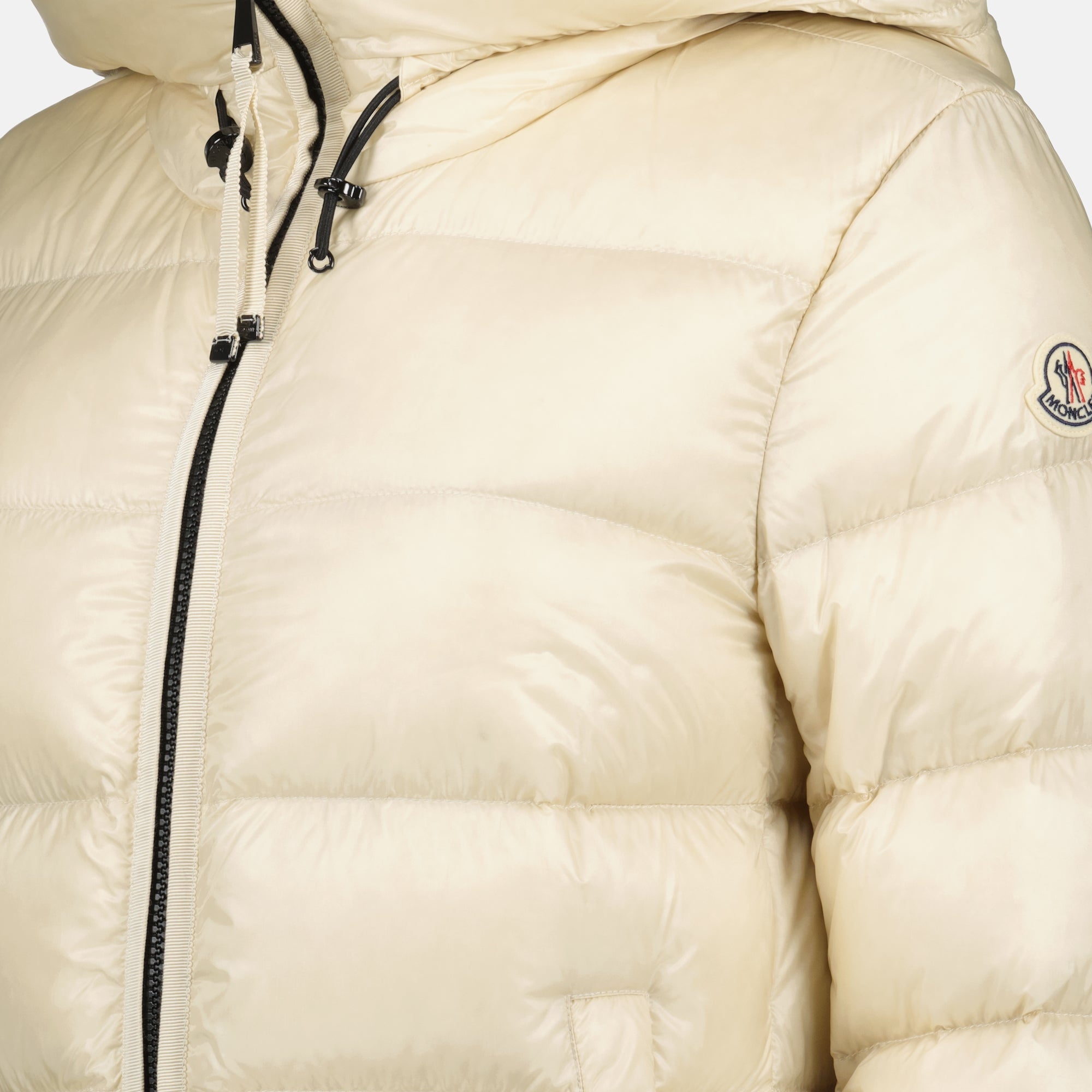 Image de l'article Doudoune mi-longue Suyenne de la marque Moncler pour Femme - Saison Automne-Hiver 2025 - Vue détaillée_1