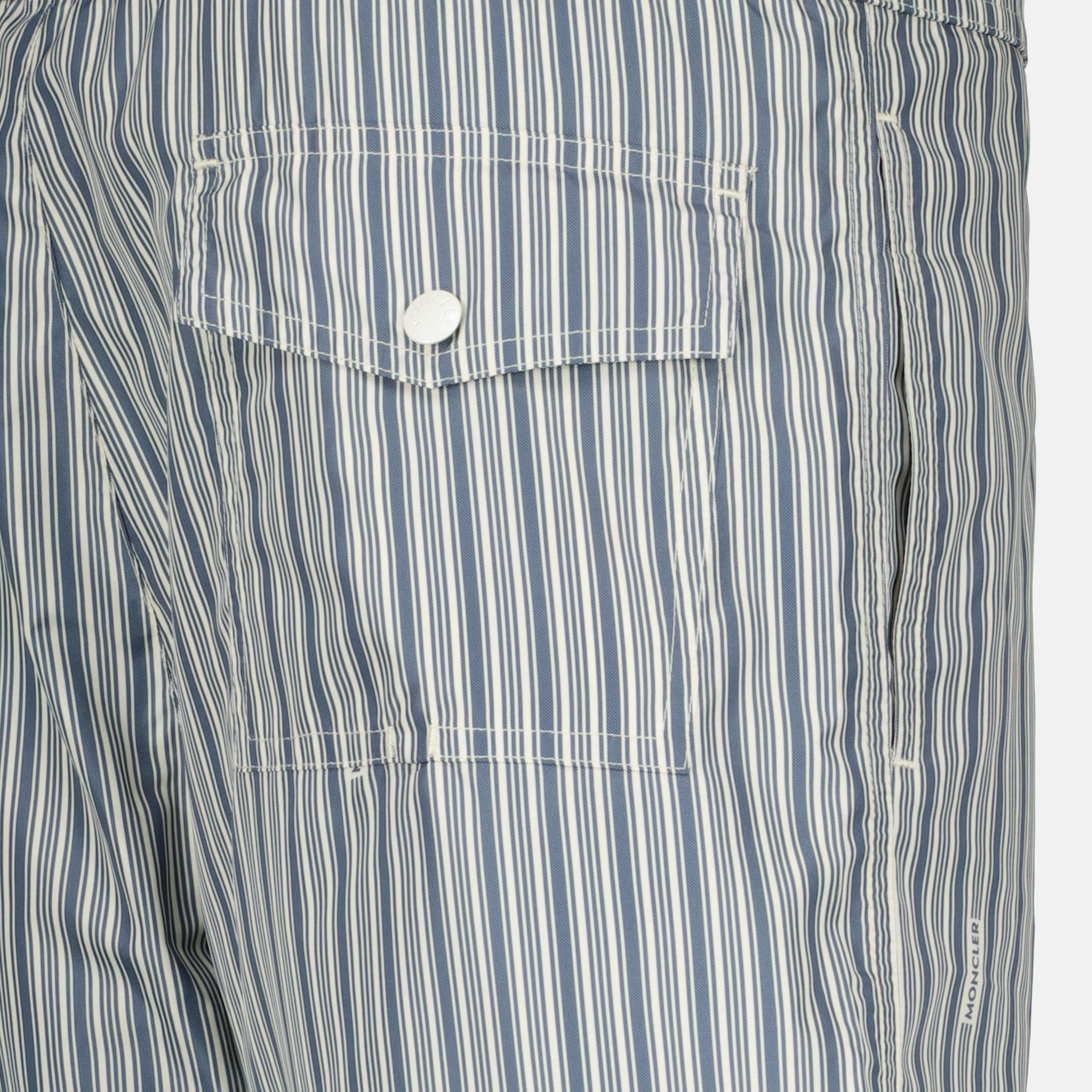 Beachwear Short bain en nylon à rayures Moncler Bleu foncé Homme