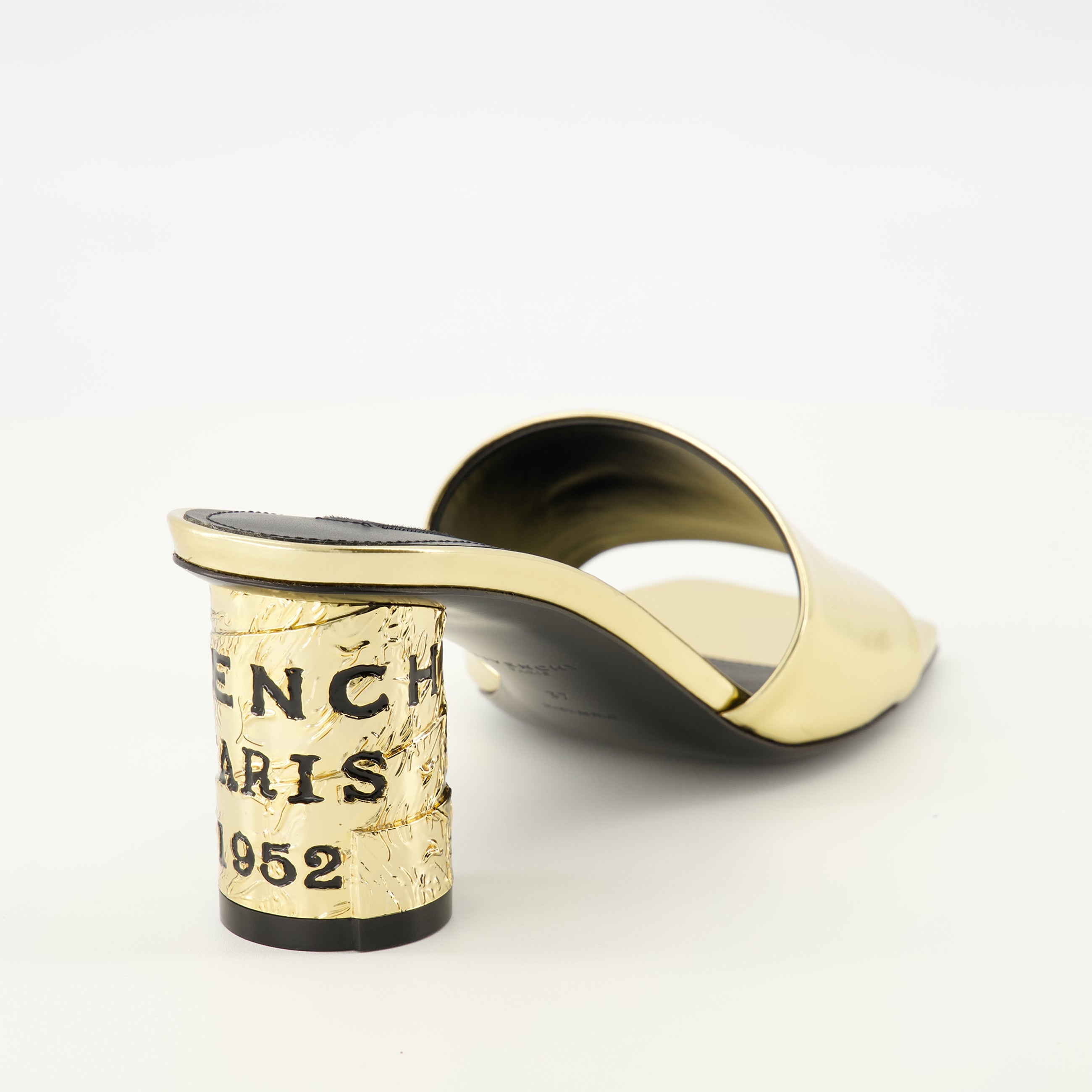 Image de l'article Sandales à talons Tape effet miroir de la marque Givenchy pour Femme - Saison Printemps-Été 2026 - Vue arrière