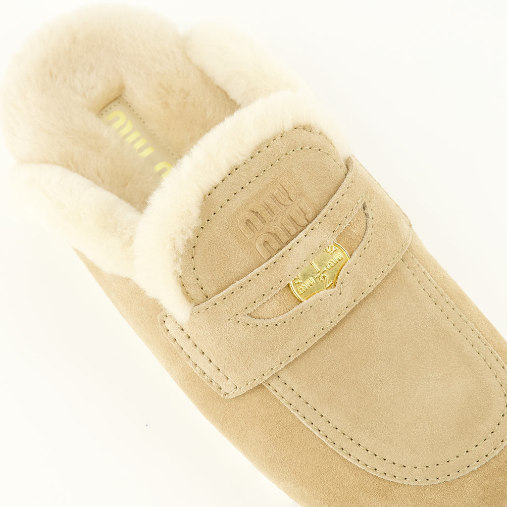 Chaussures ouvertes 베이지 퍼 뮬 Miu Miu Beige Femme