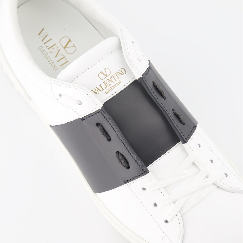 Baskets Sneakers Aperte Bianche e Nere in Pelle Valentino Garavani Blanc Homme