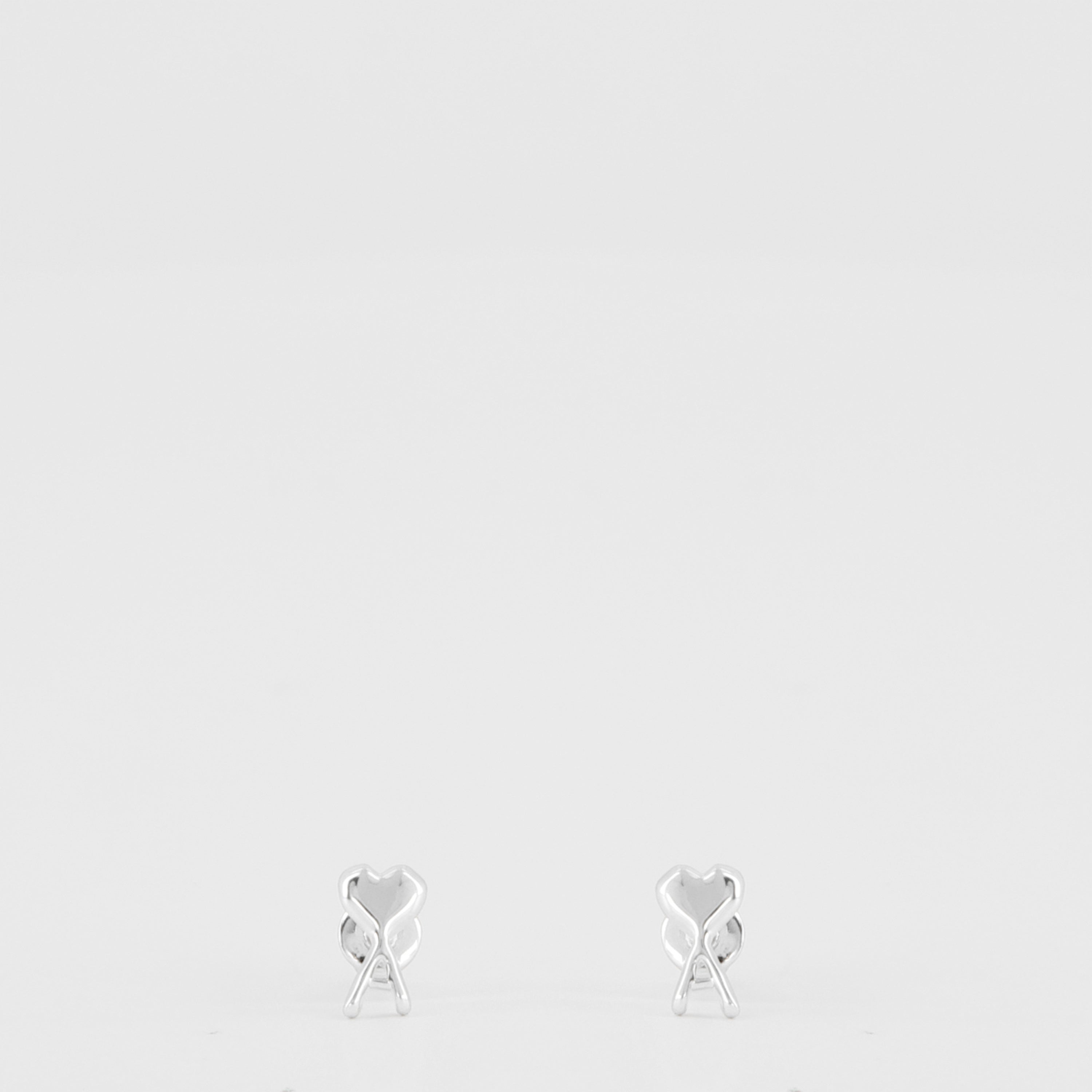Image de l'article Boucles d'oreilles Ami de coeur argenté de la marque Ami PARIS pour Femme - Saison Printemps-Été 2026 - Vue de Face