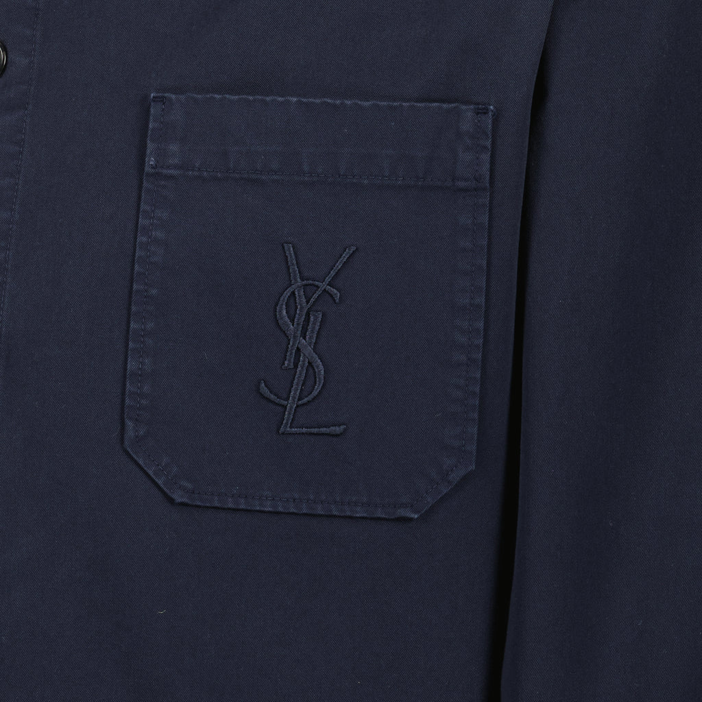 Bild des marineblauen Baumwoll-Overshirts von Saint Laurent für Herren - Frühjahr-Sommer 2026 - Detaillierte Ansicht 1