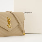 Umhängetaschen Kettenumschlaggeldbörsen Saint Laurent Beige Frauen