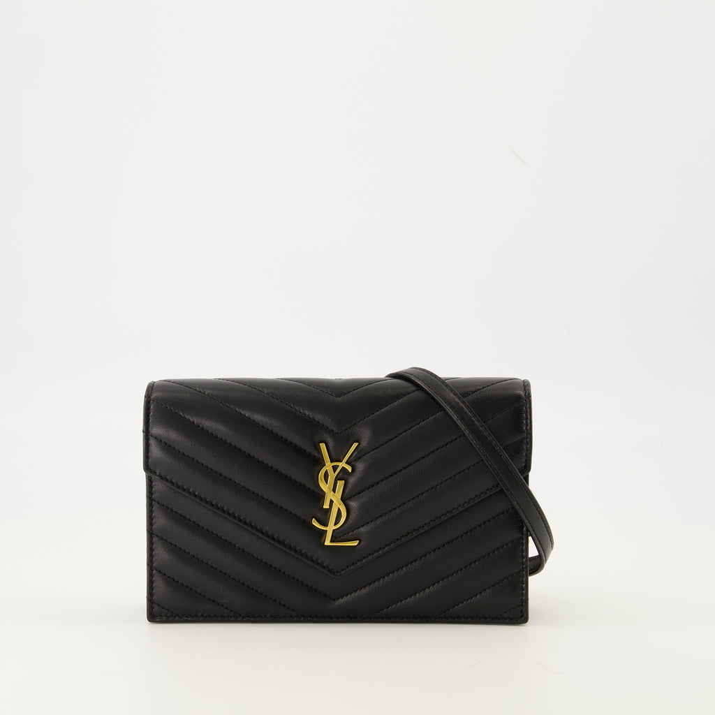 Image de l'article Portefeuilles Enveloppe à chaîne de la marque Saint Laurent pour Femme - Saison Automne-Hiver 2025 - Vue de Face