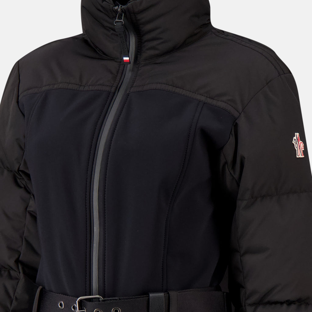 Imagem do fato de esqui preto da Moncler Grenoble para mulher - Temporada Outono-Inverno 2025 - Vista Detalhada_1