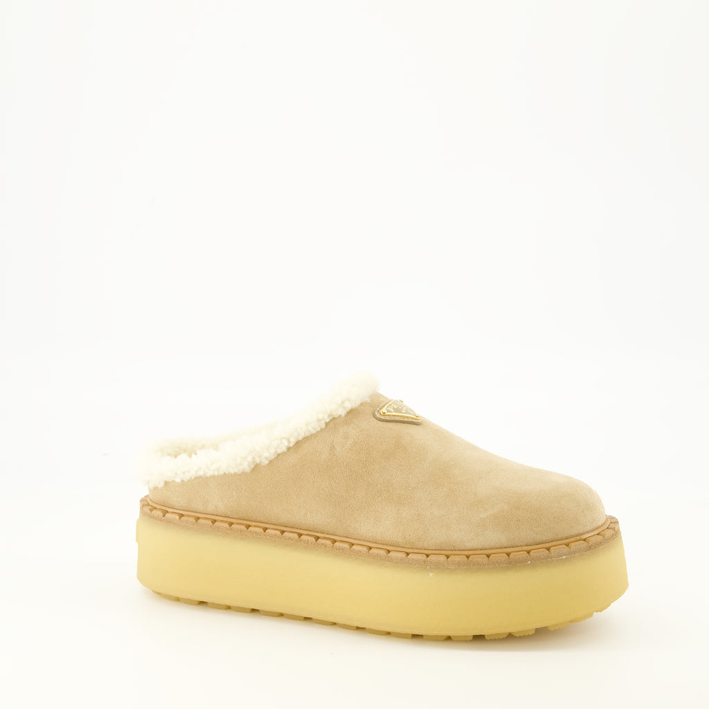 Chaussures ouvertes Mules in Camoscio Beige Prada Beige Femme