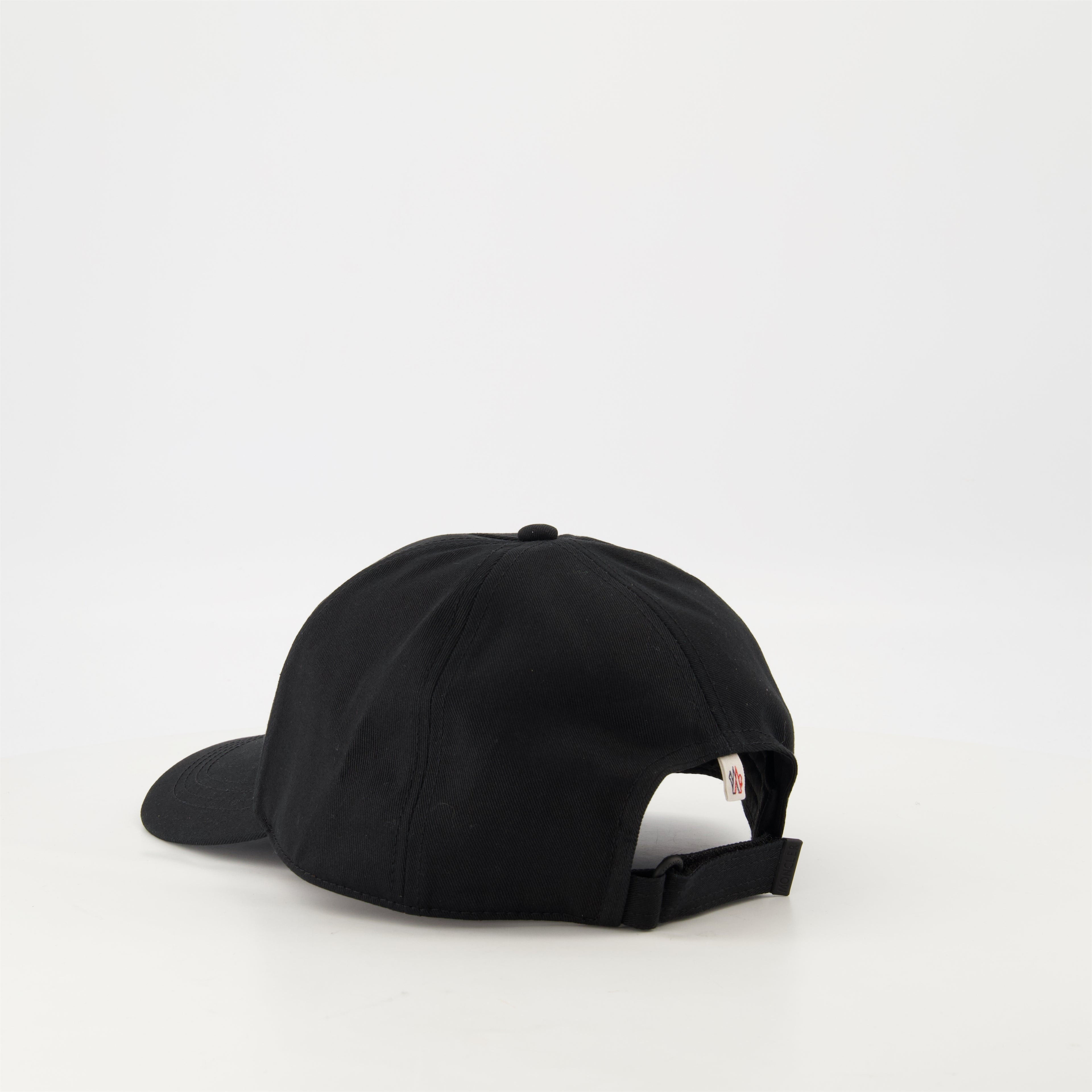Image de l'article Casquette Grenoble noire de la marque Moncler Grenoble pour Homme - Saison Printemps-Été 2026 - Vue détaillée_2