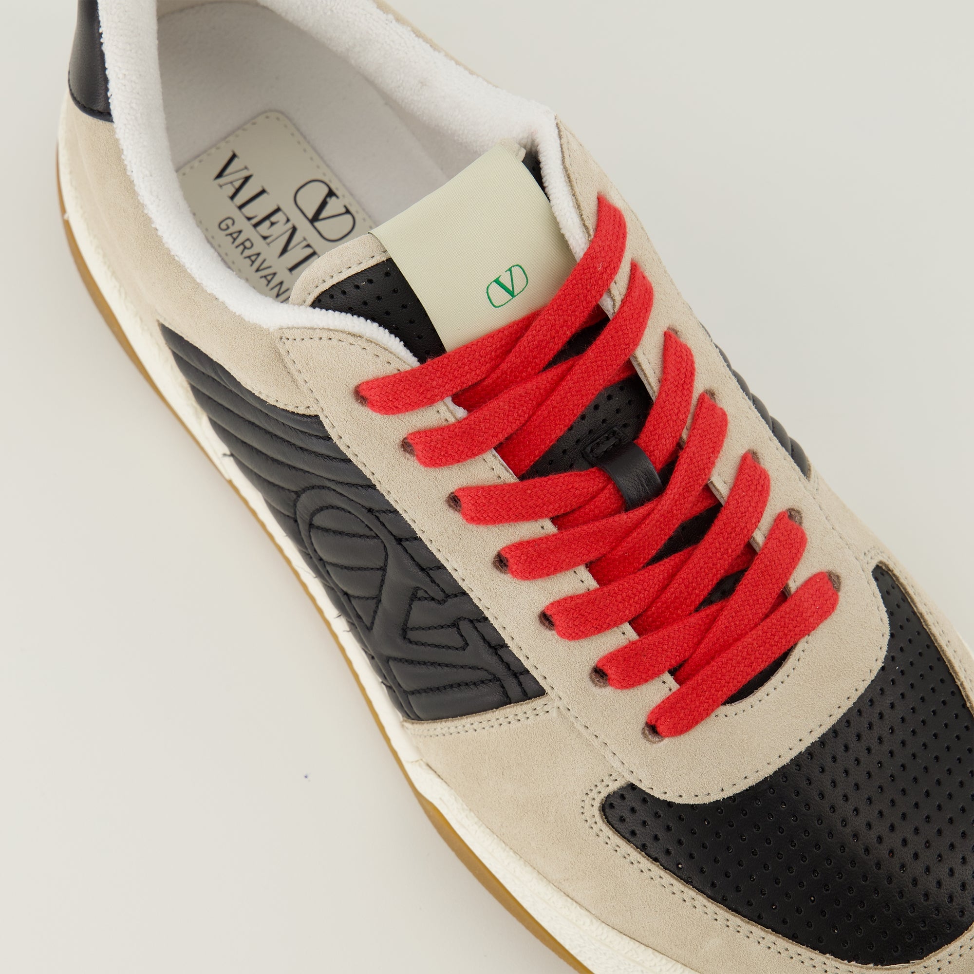 Image de l'article Baskets Sparry noir de la marque Valentino Garavani pour Homme - Saison Printemps-Été 2026 - Vue détaillée de haut