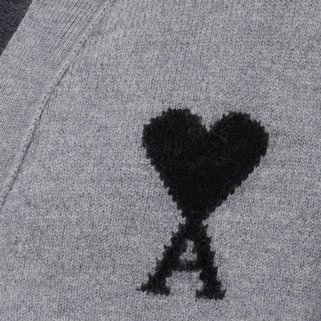 Maille Gray AMI Heart Cardigan in Wool Ami PARIS Gris Unisexe