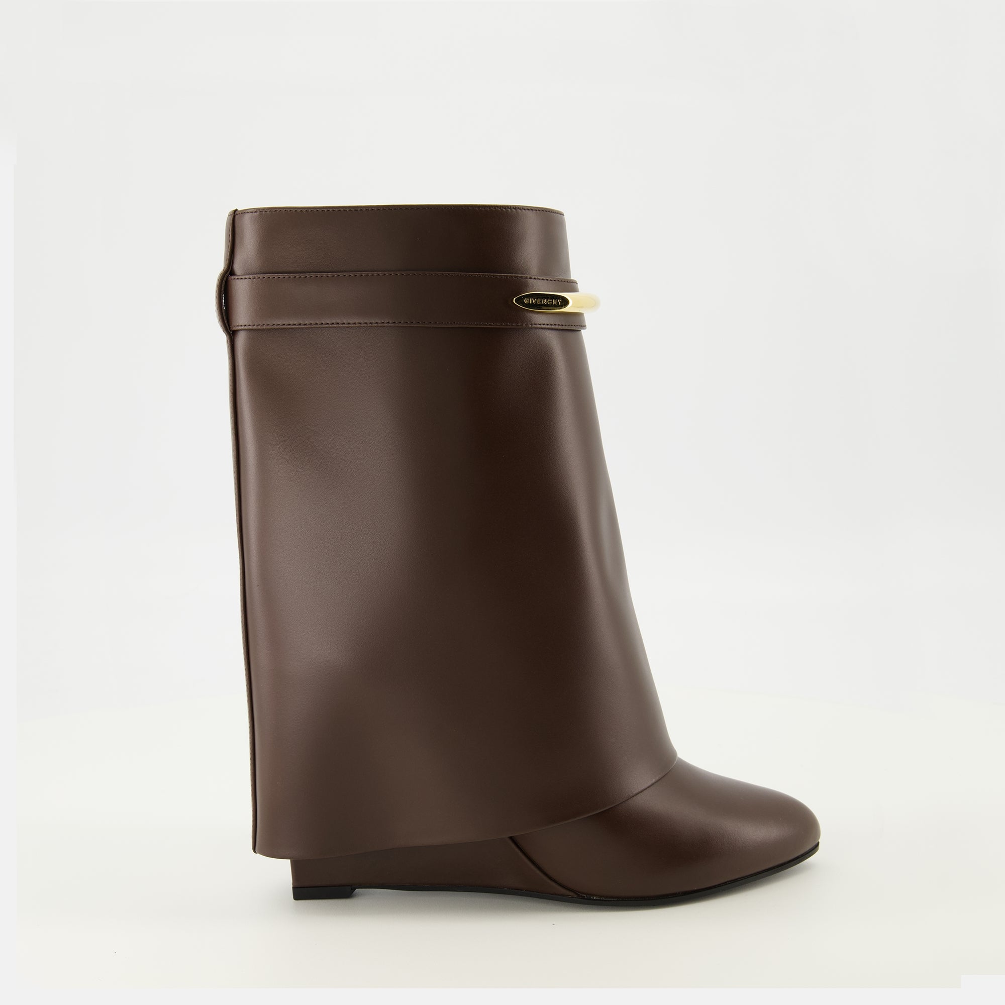 Image de l'article Bottines Shark marron de la marque Givenchy pour Femme - Saison Printemps-Été 2026 - Vue latérale droite