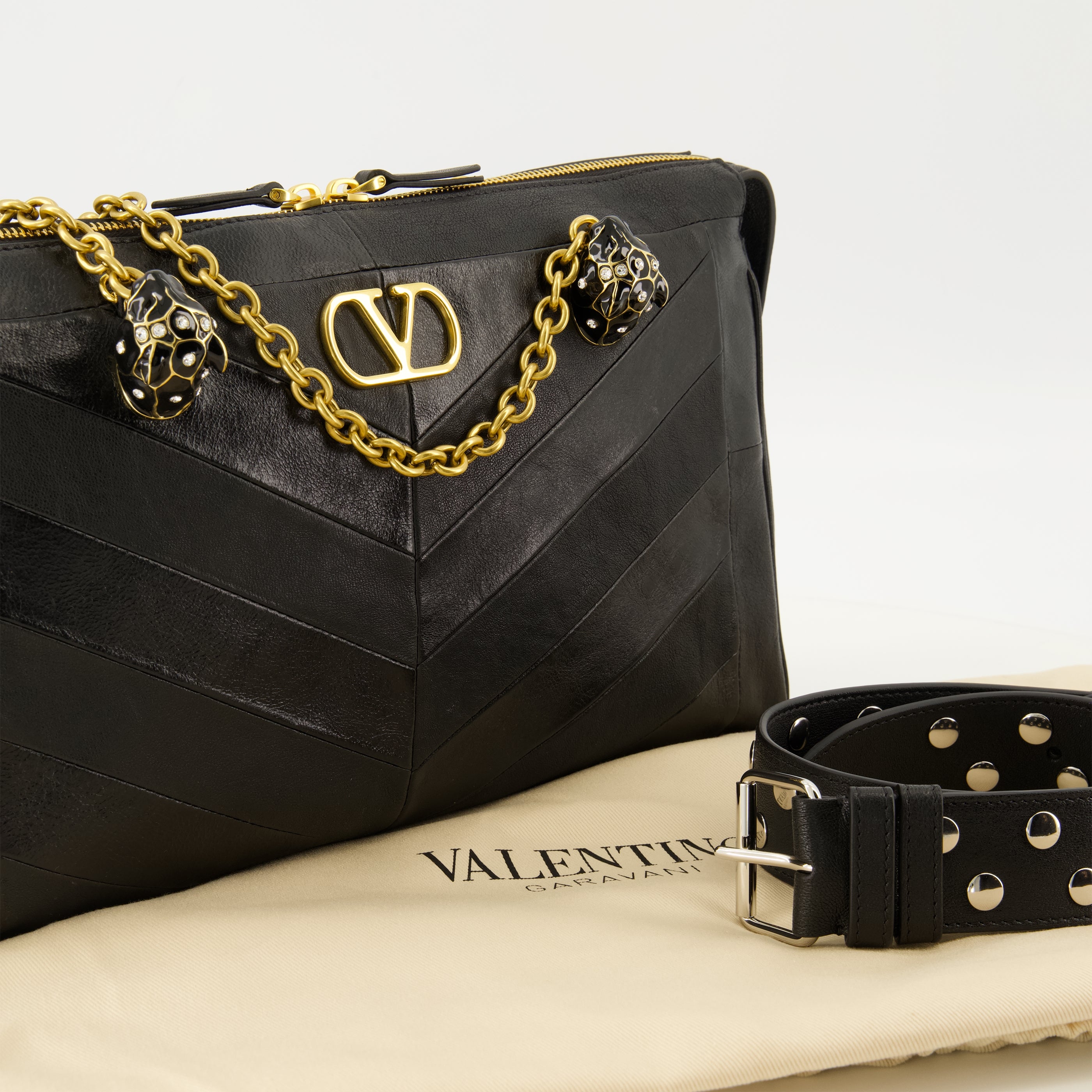 Sacs bandoulière Sac Panthea en cuir nappa noir Valentino Garavani Noir Femme