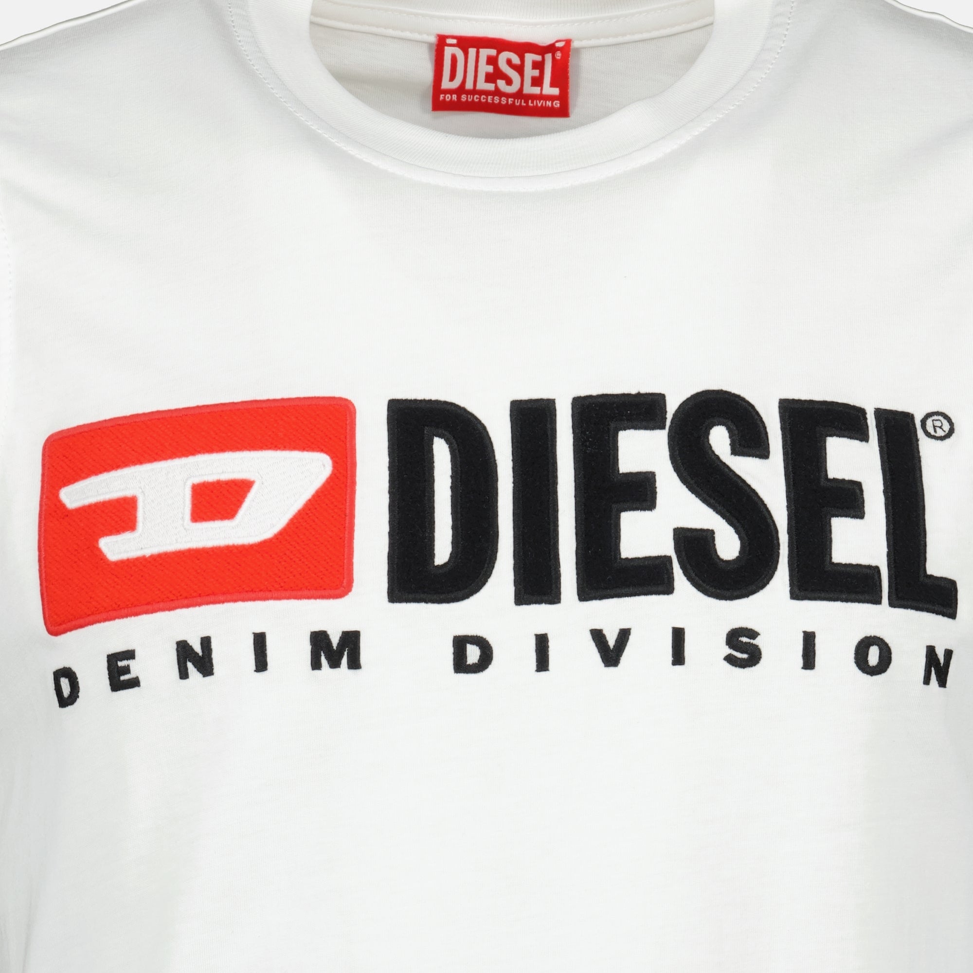 Image of the T-Isco-Div white tank top from the Diesel brand for Men - Spring-Summer 2026 - Detailed View 1
